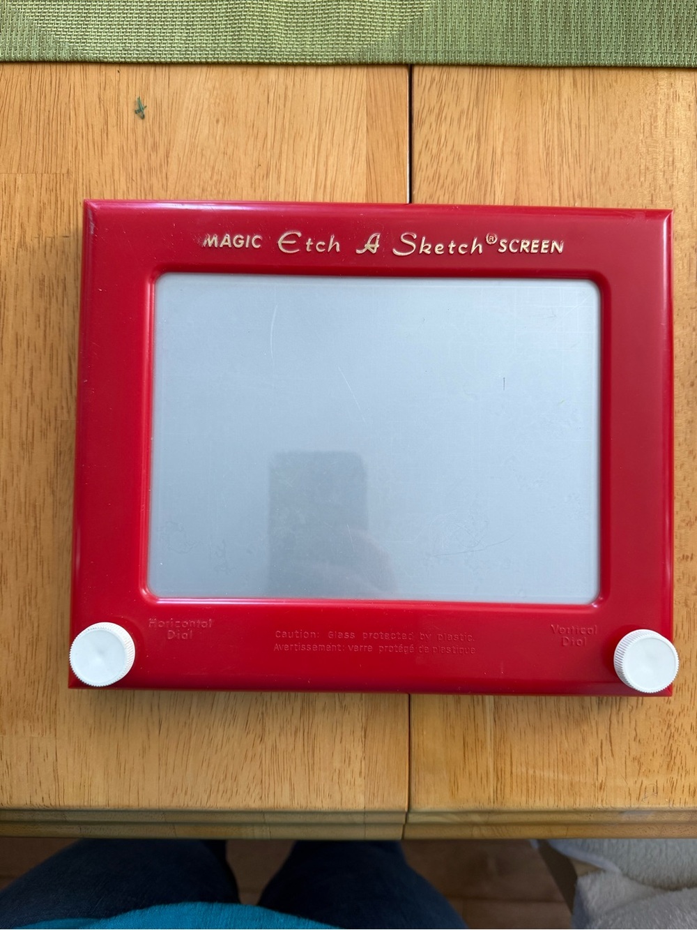 Magic Etch A Sketch Classic Red Screen